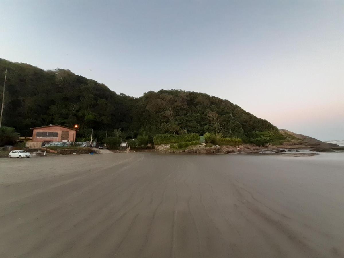 Casa confortável com ótima localização Itanhaém Esterno foto
