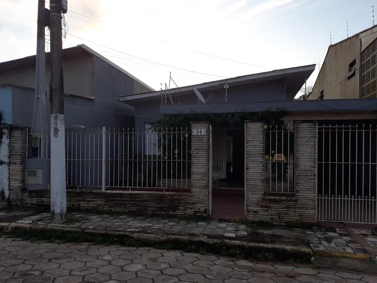 Casa confortável com ótima localização Itanhaém Esterno foto